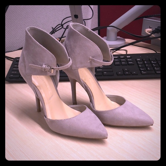 Wild Diva Shoes - Light gray suede shoes